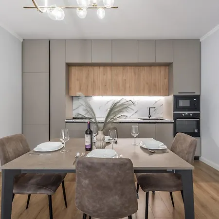 Brand New By The Port Apartment