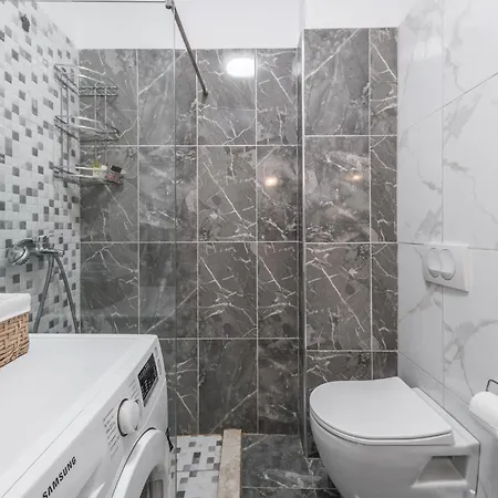 Apartment Brand New By The Port Durres